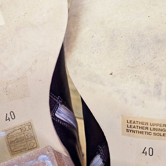 Mi Piaci Stacked Heel Leather Ankle Boot - Picture 7 of 7